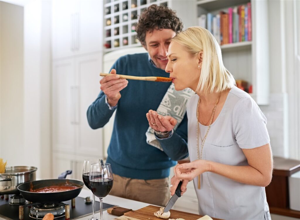 image cours cuisine couple